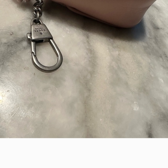 Gucci Pink Quilted Leather Shoulder Bag - Picture 11 of 12